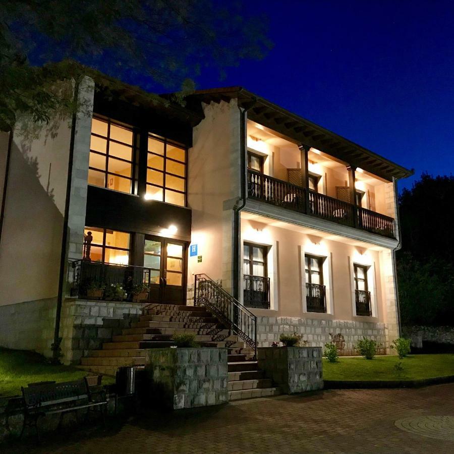 Hotel Rural El Texeu Parres de Llanes Exterior photo